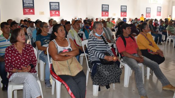 Más de 200 caficultores participaron en Foro Cafetero realizado en el municipio de Bolívar
