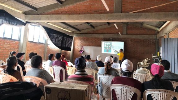 Foro Cafetero en Versalles