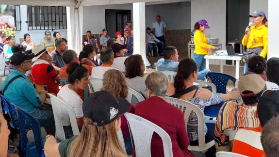 Más de 300 caficultores en Día de Campo en Roldanillo