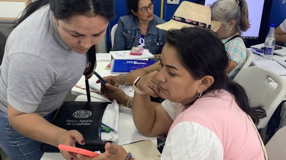 Capacitación para caficultores de Ginebra y Guacarí